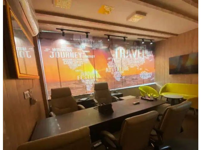 Furnish/Unfurnish office available